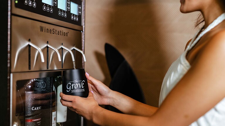 Wine station